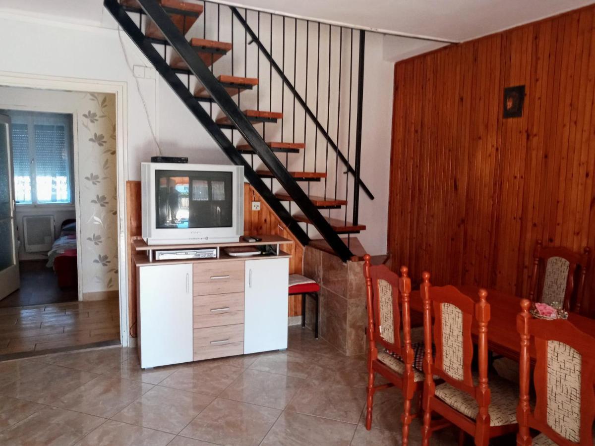 Villa Napsugar Nyaralo Fonyód Exterior foto